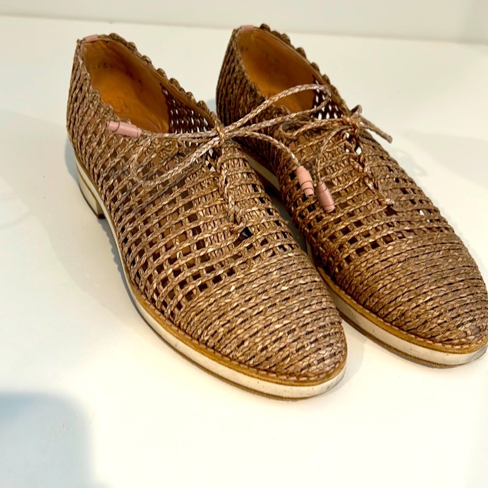 Stuart Weitzman Jazzygirl Woven Sneaker Size 7.5